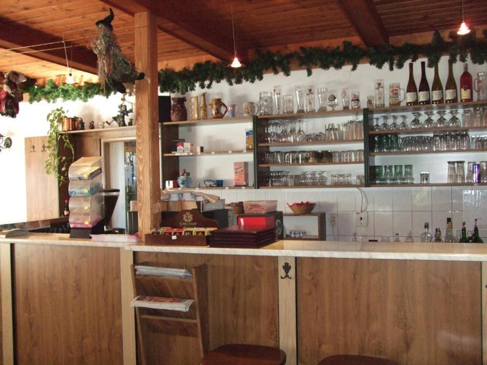 Penzion Kardinal Velke Uherce Exterior foto
